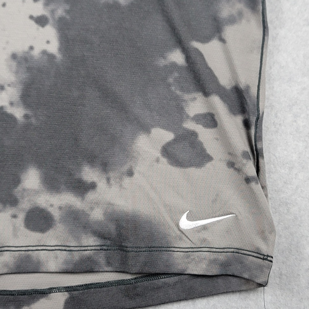 Nike Yoga Top Dri-FIT Allover Print Short-Sleeve Gridiron DX0922-015 Mens Medium - Picture 2 of 9